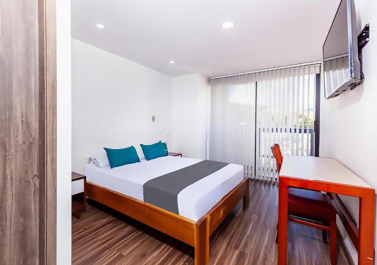 פאסטו Hotel Basan Plaza מראה חיצוני תמונה