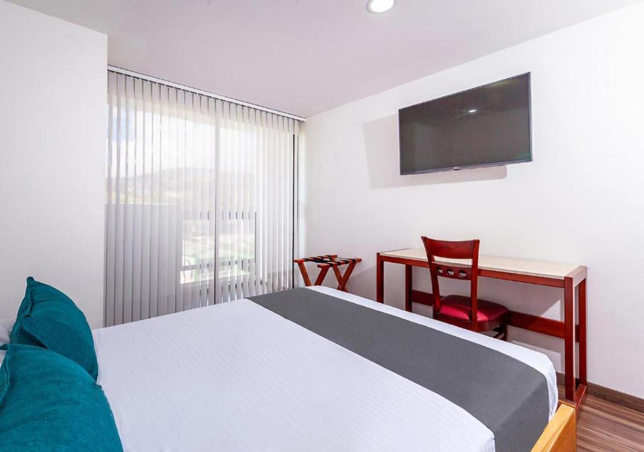 פאסטו Hotel Basan Plaza מראה חיצוני תמונה